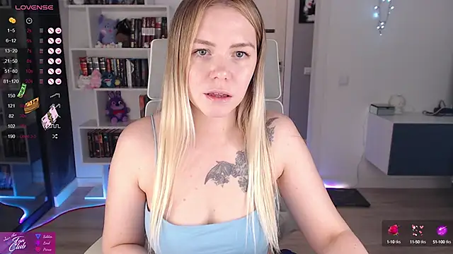 Snapshot of Emma_Bryan chatting on 09/20/25, 07:48 Emma Bryan online show from 09/20/25, 07:48