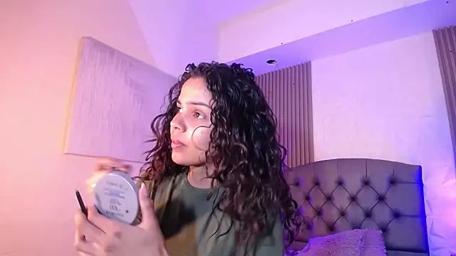 Snapshot of ximena_diaz chatting on 02/20/25, 08:47 ximena diaz online show from 02/20/25, 08:47