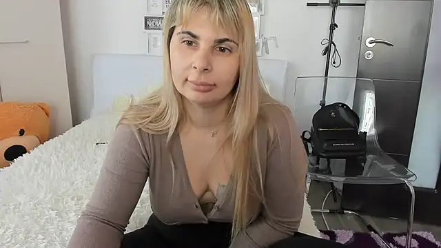 sweetemy4u online show from 02/20/25, 01:40