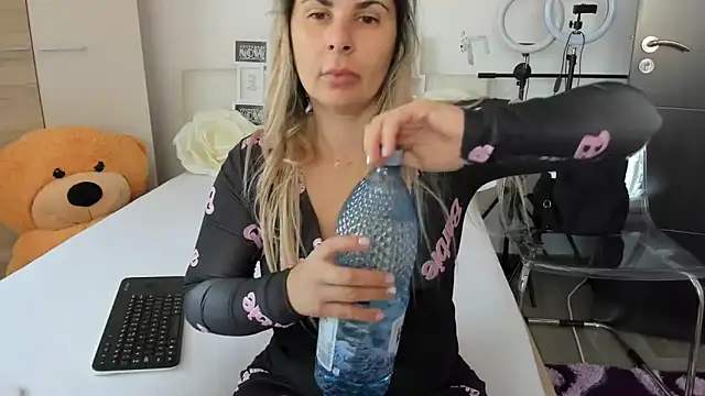 sweetemy4u online show from 09/30/25, 08:41