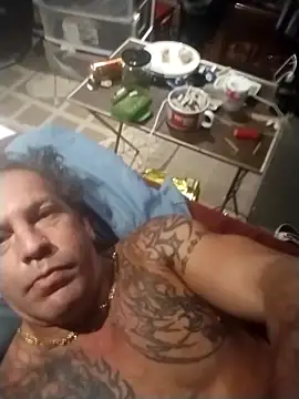 Snapshot of trucker1979 chatting on 10/06/25, 12:24 trucker1979 online show from 10/06/25, 12:24