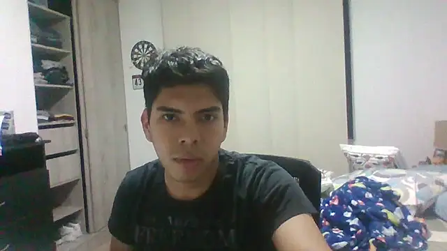 Snapshot of michelangelus2000 chatting on 10/20/25, 04:35 michelangelus2000 online show from 10/20/25, 04:35