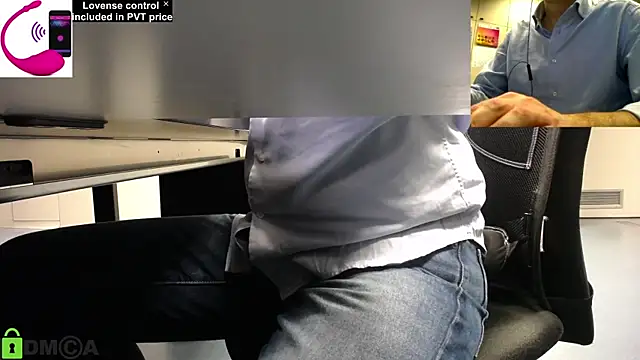 Snapshot of pliko chatting on 02/03/25, 04:41 pliko online show from 02/03/25, 04:41