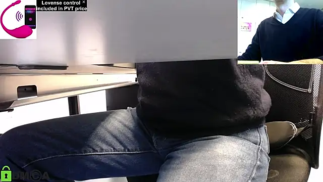 Snapshot of pliko chatting on 03/20/25, 09:48 pliko online show from 03/20/25, 09:48