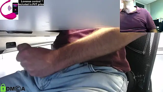 Snapshot of pliko chatting on 09/16/25, 10:27 pliko online show from 09/16/25, 10:27