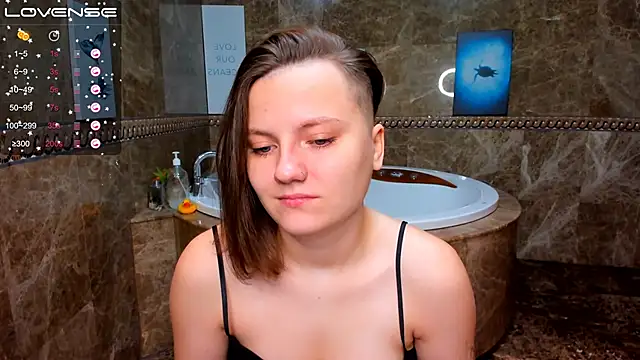 MelindaTin online show from 10/12/25, 02:21