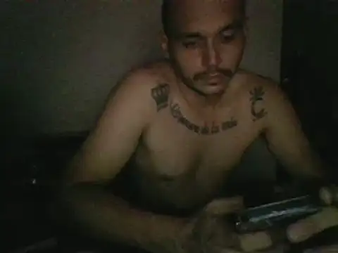 Snapshot of universitario-col chatting on 12/02/24, 01:25 universitario-col online show from 12/02/24, 01:25