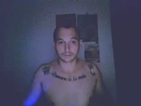 Snapshot of universitario-col chatting on 02/22/25, 03:45 universitario-col online show from 02/22/25, 03:45