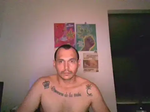 Snapshot of universitario-col chatting on 02/26/25, 03:10 universitario-col online show from 02/26/25, 03:10