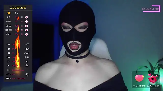 Bigfemblue online show from 11/17/25, 11:54