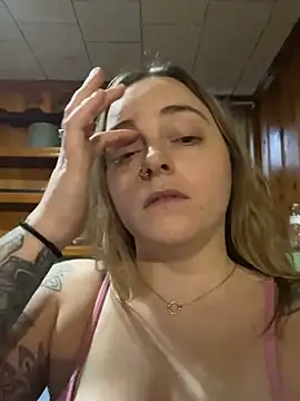 jaseyrae online show from 12/11/24, 08:18