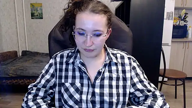 Snapshot of AnKey_Rayah chatting on 10/22/25, 03:56 AnKey Rayah online show from 10/22/25, 03:56