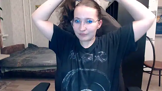 Snapshot of AnKey_Rayah chatting on 10/23/25, 04:06 AnKey Rayah online show from 10/23/25, 04:06