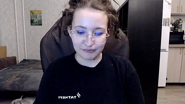 Snapshot of AnKey_Rayah chatting on 11/16/25, 04:12 AnKey Rayah online show from 11/16/25, 04:12