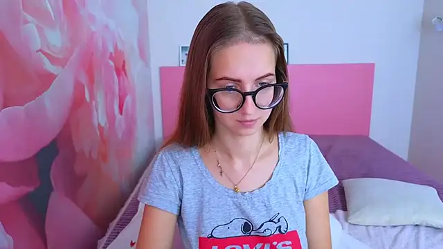 AliceAdams online show from 10/23/25, 06:45