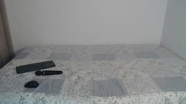 AmeliPonce online show from 10/30/25, 01:12