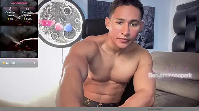 Snapshot of BenjaminCooperk chatting on 11/06/25, 07:37 BenjaminCooperk online show from 11/06/25, 07:37