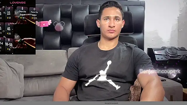 Snapshot of BenjaminCooperk chatting on 11/09/25, 11:47 BenjaminCooperk online show from 11/09/25, 11:47