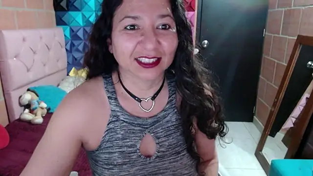 katifoxx online show from 01/30/25, 06:43