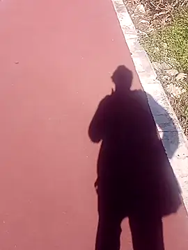 Snapshot of Bigdick666cm chatting on 10/27/25, 06:01 Bigdick666cm online show from 10/27/25, 06:01