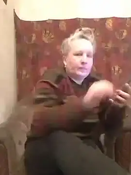 Snapshot of Cerd_Ayaz chatting on 02/28/25, 02:42 Cerd Ayaz online show from 02/28/25, 02:42