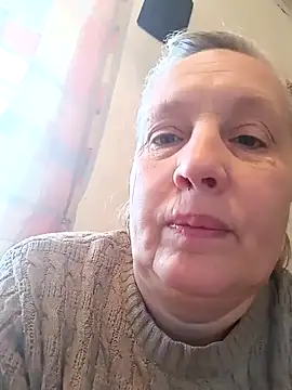 Snapshot of Cerd_Ayaz chatting on 10/22/25, 05:41 Cerd Ayaz online show from 10/22/25, 05:41