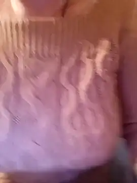 Snapshot of Cerd_Ayaz chatting on 10/29/25, 03:25 Cerd Ayaz online show from 10/29/25, 03:25