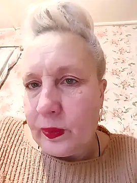 Snapshot of Cerd_Ayaz chatting on 11/19/25, 09:09 Cerd Ayaz online show from 11/19/25, 09:09