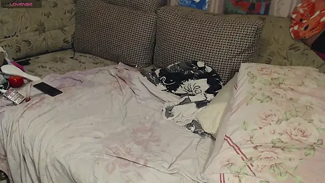 FancyLily online show from 02/01/25, 06:40