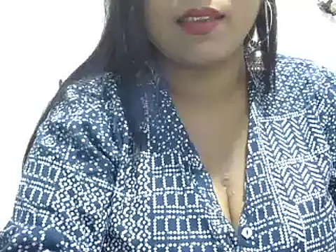 ROSEE MERRYYYY online show from 02/05/25, 10:30