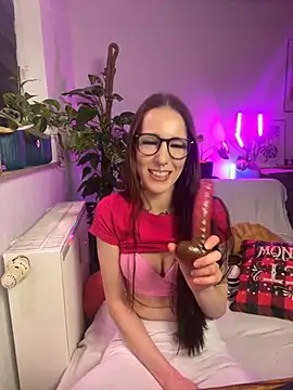 Trixie-Tainted online show from 12/28/24, 03:15