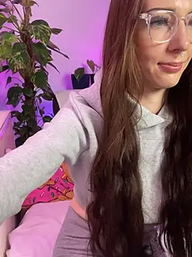 Trixie-Tainted online show from 01/03/25, 08:11