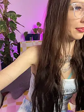 Trixie-Tainted online show from 01/20/25, 02:57