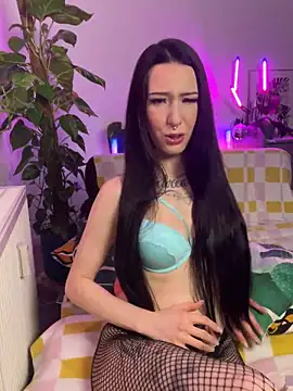 Trixie-Tainted online show from 02/10/25, 06:56