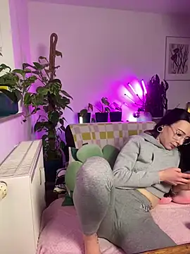 Trixie-Tainted online show from 02/17/25, 11:13