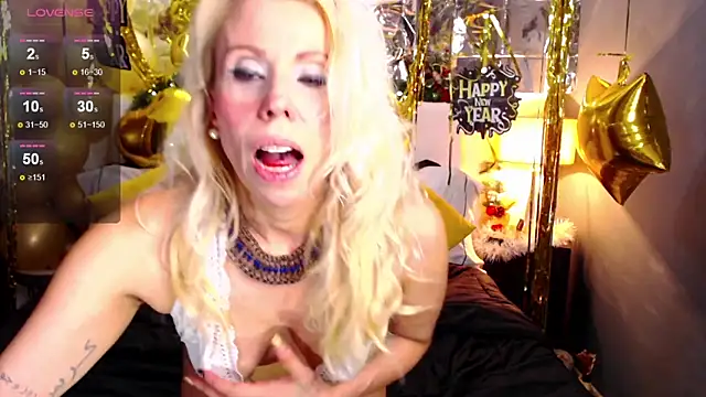 Luci evans online show from 01/08/25, 02:35