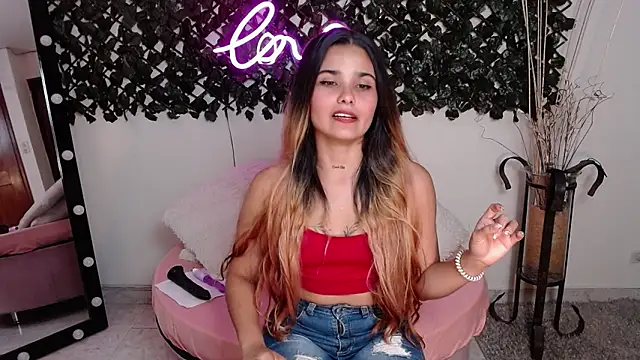 DestinyHills online show from 02/07/25, 06:13