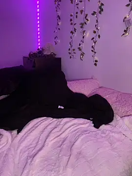 honeyviolet online show from 11/07/25, 05:29