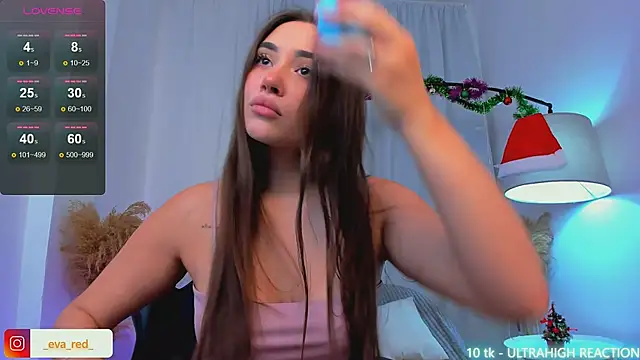 Snapshot of _Eva_Rose_ chatting on 12/25/24, 02:23 Eva Rose online show from 12/25/24, 02:23