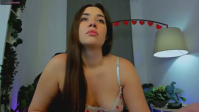 Snapshot of _Eva_Rose_ chatting on 02/12/25, 01:37 Eva Rose online show from 02/12/25, 01:37