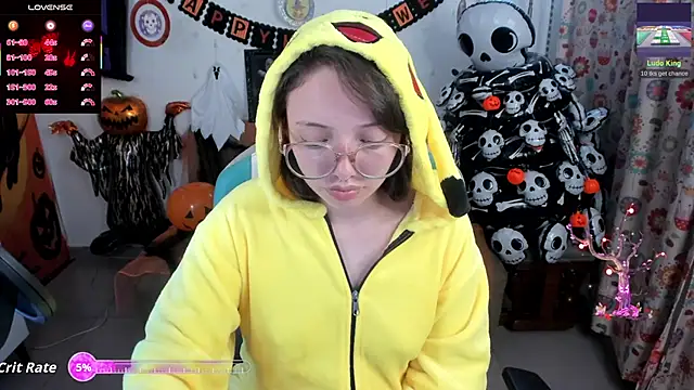 Snapshot of linda-schmidt chatting on 10/08/25, 03:15 linda-schmidt online show from 10/08/25, 03:15