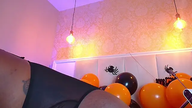 KayaBrown online show from 10/30/25, 02:07