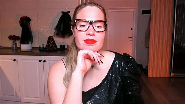 HotTiffani online show from 10/26/25, 12:33