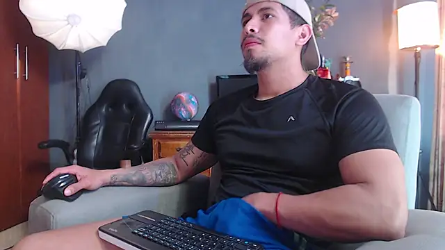 geirge teacherxx online show from 11/06/25, 10:10