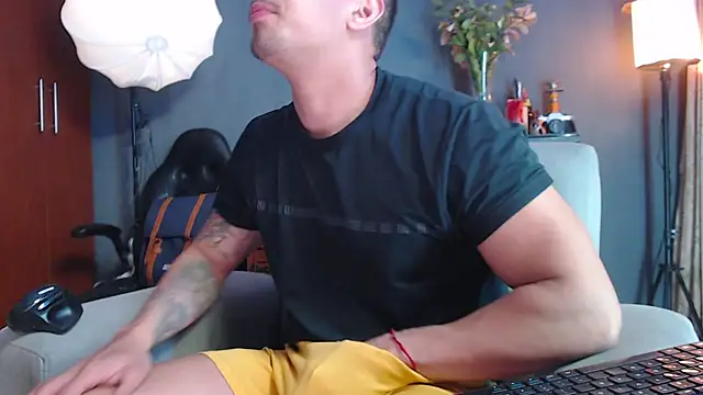 geirge teacherxx online show from 11/11/25, 11:16