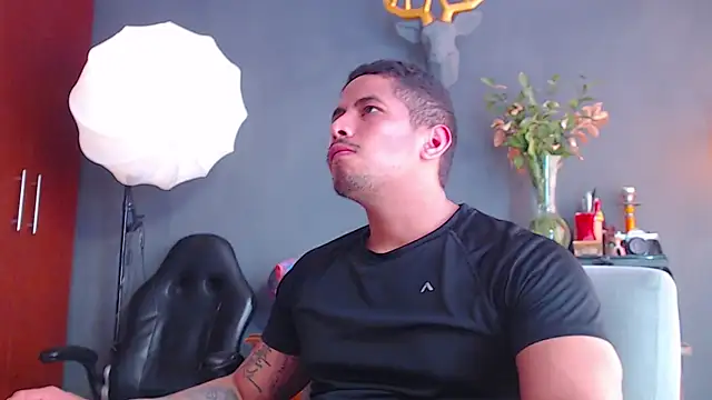 geirge teacherxx online show from 11/17/25, 08:03