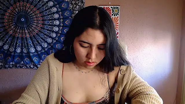 Snapshot of IntimateTales chatting on 01/19/25, 11:23 IntimateTales online show from 01/19/25, 11:23