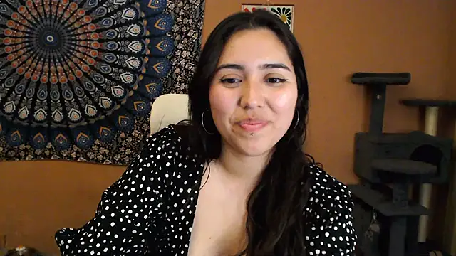 Snapshot of IntimateTales chatting on 02/17/25, 08:47 IntimateTales online show from 02/17/25, 08:47