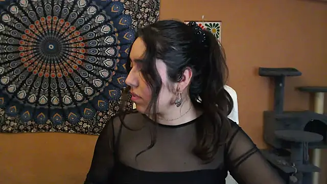 Snapshot of IntimateTales chatting on 02/24/25, 05:09 IntimateTales online show from 02/24/25, 05:09