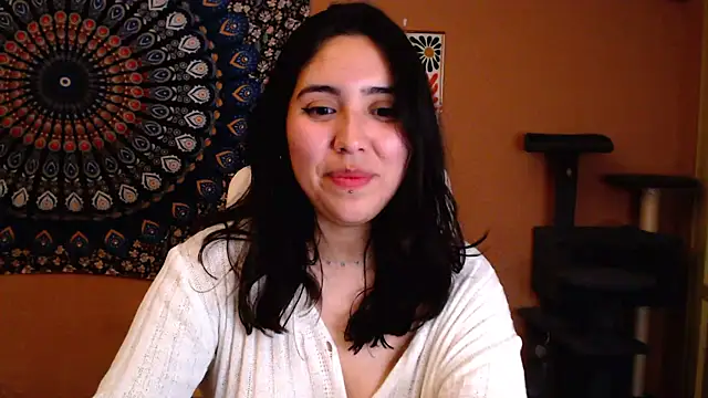 Snapshot of IntimateTales chatting on 03/22/25, 10:37 IntimateTales online show from 03/22/25, 10:37